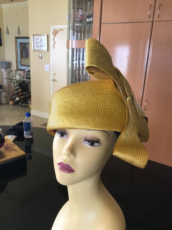 Women Hat. Unique Vintage style. From collectuion of \
